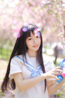 我的极品美女总裁一道虚光